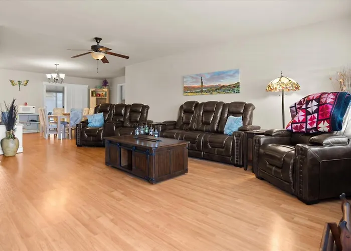 Sun Retreat W Patio, Grill & Backyard Sun City